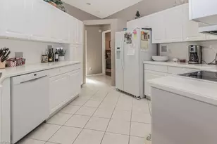 960 Partridge Cir, Naples, FL 34104 - Photo 3