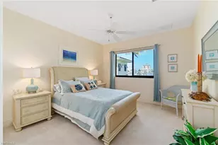 431 Palm Ct, Naples, FL 34108 - Photo 27