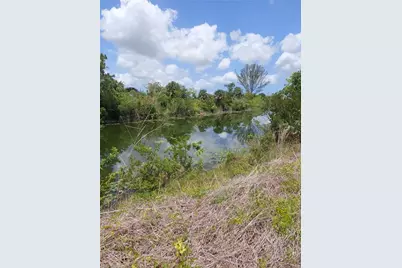 2312 NE 19th Pl, Cape Coral, FL 33909 - Photo 3