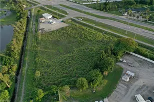 2536 N Tamiami Trl, North Fort Myers, FL 33903 - Photo 3