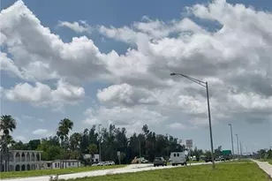 2536 N Tamiami Trl, North Fort Myers, FL 33903 - Photo 5