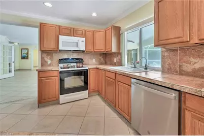 639 Pompano Dr, Naples, FL 34110 - Photo 5