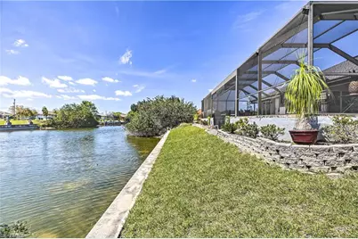 404 NE 9th St, Cape Coral, FL 33909 - Photo 21