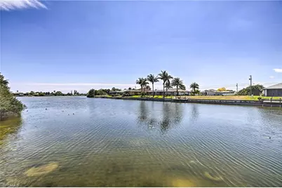 404 NE 9th St, Cape Coral, FL 33909 - Photo 23