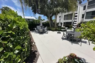 250 7th Ave S, Naples, FL 34102 - Photo 21