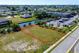 132 Nicholas Pkwy E, Cape Coral, FL 33990 - Photo 3