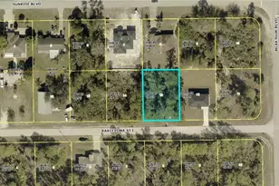 945 Barcelona St E, Lehigh Acres, FL 33974 - Photo 1