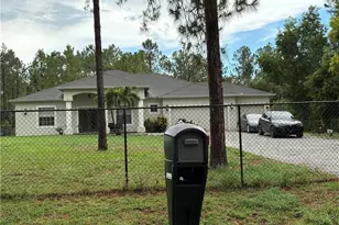 110 16th Ave NE, Naples, FL 34120 - Photo 5