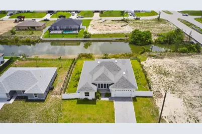 7 NW 14th Ave, Cape Coral, FL 33993 - Photo 33