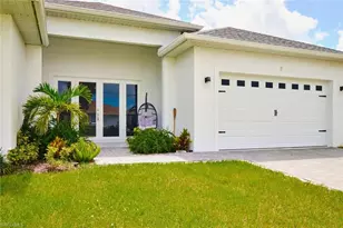 7 NW 14th Ave, Cape Coral, FL 33993 - Photo 3