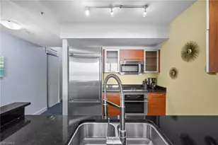 3000 Oasis Grand Blvd, Fort Myers, FL 33916 - Photo 5