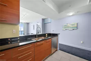 3000 Oasis Grand Blvd, Fort Myers, FL 33916 - Photo 3