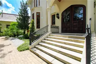 730 21st Ave S, Naples, FL 34102 - Photo 9