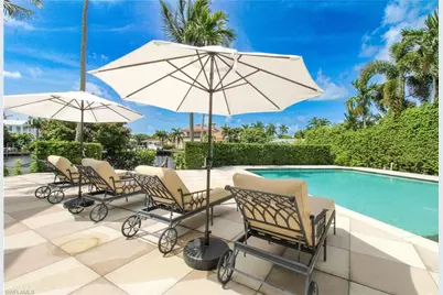 730 21st Ave S, Naples, FL 34102 - Photo 13