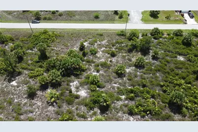 908 Norton Ave S, Lehigh Acres, FL 33974 - Photo 5