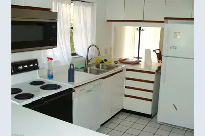 857 Reef Point Cir, Naples, FL 34108 - Photo 7