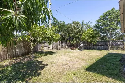 1141 S Alhambra Cir, Naples, FL 34103 - Photo 27