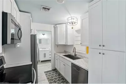 4011 Coconut Cir S, Naples, FL 34104 - Photo 7