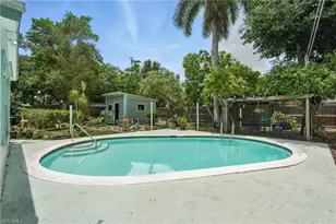 4011 Coconut Cir S, Naples, FL 34104 - Photo 29