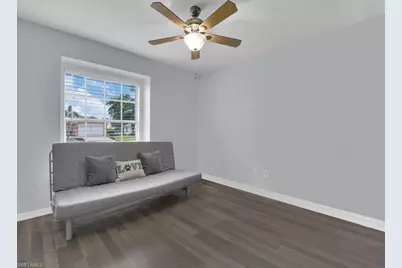 515 SW 9th Ct, Cape Coral, FL 33991 - Photo 11