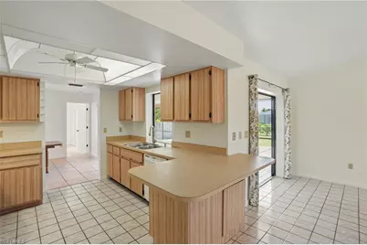 268 SE 46th Ter, Cape Coral, FL 33904 - Photo 13