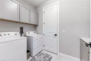 19604 Beechcrest Pl, Estero, FL 33928 - Photo 33