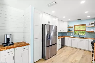 1448 Albatross Rd, Sanibel, FL 33957 - Photo 9