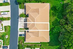 7805 Woodbrook Cir, Naples, FL 34104 - Photo 31