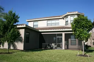 3296 Pacific Dr, Naples, FL 34119 - Photo 23