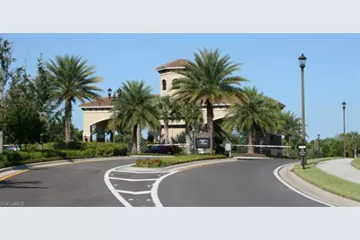 3296 Pacific Dr, Naples, FL 34119 - Photo 25