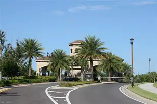 3296 Pacific Dr, Naples, FL 34119 - Photo 25