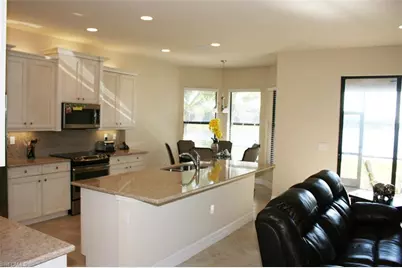 3296 Pacific Dr, Naples, FL 34119 - Photo 3