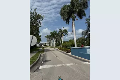 5769 Pink Panther Dr, Fort Myers, FL 33908 - Photo 11