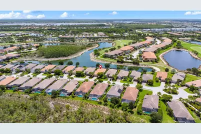 8834 Vaccaro Ct, Naples, FL 34119 - Photo 31