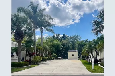 1502 Diamond Lake Cir, Naples, FL 34114 - Photo 3