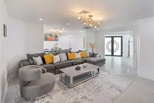 1575 Osprey Ave, Naples, FL 34102 - Photo 9