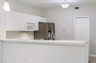 10044 Heather Ln, Naples, FL 34119 - Photo 11