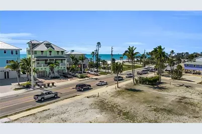 111 Coconut Dr, Fort Myers Beach, FL 33931 - Photo 25