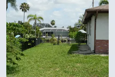 6408 Cocos Dr, Fort Myers, FL 33908 - Photo 5