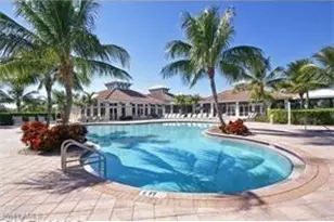 3025 Driftwood Way, Naples, FL 34109 - Photo 11