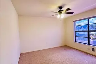 642 SE 13th Pl, Cape Coral, FL 33990 - Photo 15