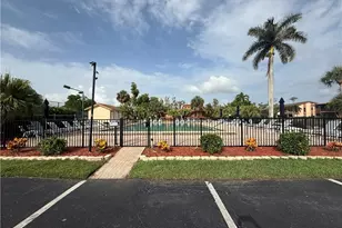 6492 Royal Woods Dr, Fort Myers, FL 33908 - Photo 23