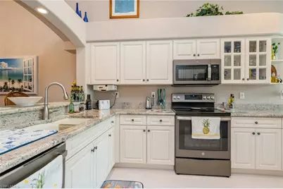 8452 Ibis Cove Cir #B262, Naples, FL 34119 - Photo 9