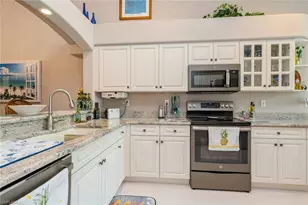 8452 Ibis Cove Cir, Naples, FL 34119 - Photo 9