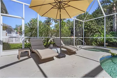 258 Monterey Dr, Naples, FL 34119 - Photo 23
