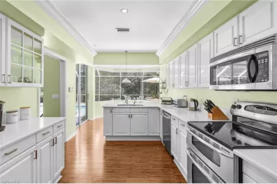 258 Monterey Dr, Naples, FL 34119 - Photo 9