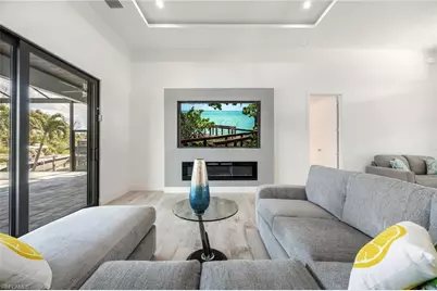 2122 Coral Point Dr, Cape Coral, FL 33990 - Photo 7