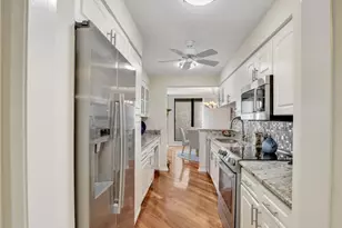 4005 Gulf Shore Blvd N, Naples, FL 34103 - Photo 29