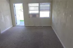 3049 2nd St, Fort Myers, FL 33916 - Photo 9