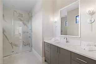 850 10th St N, Naples, FL 34102 - Photo 33